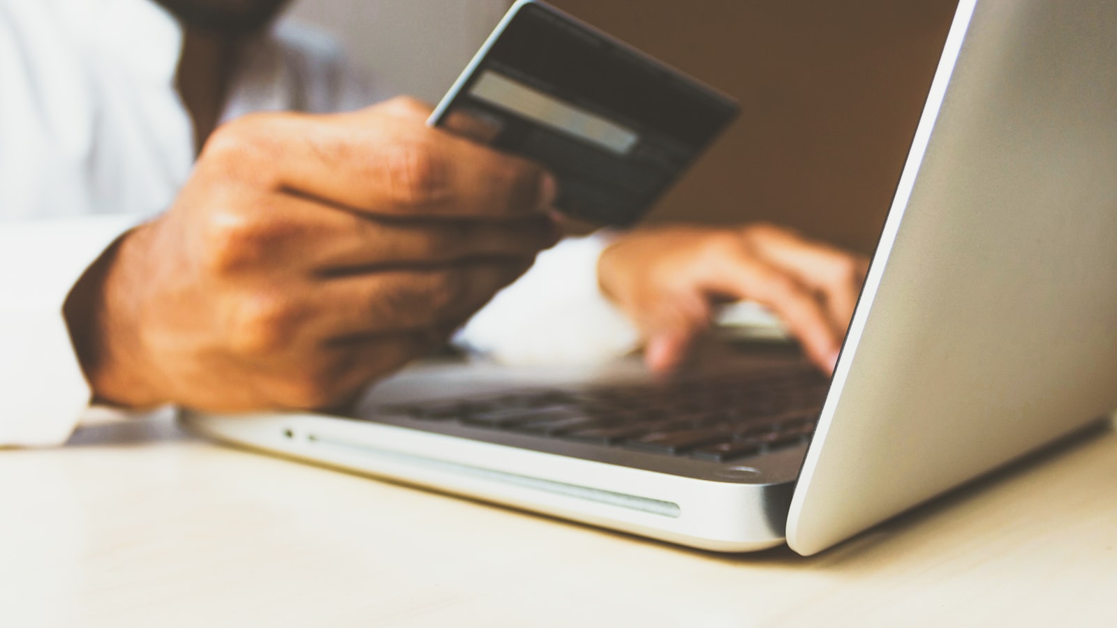 Le vrai coût de Shopify en 2026 (et quand en sortir)